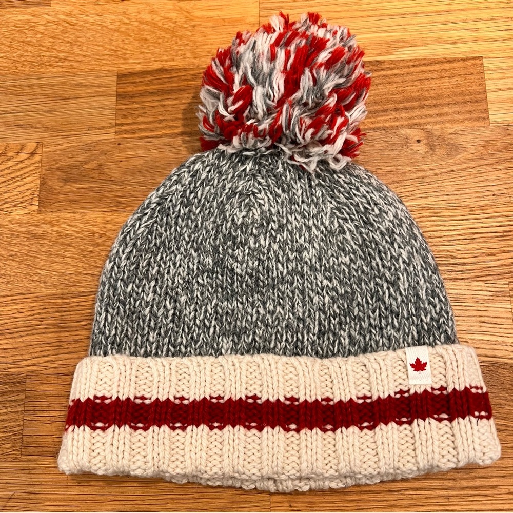 Canadian Red and Cream Knit Scarf with Maple Leaf Tag